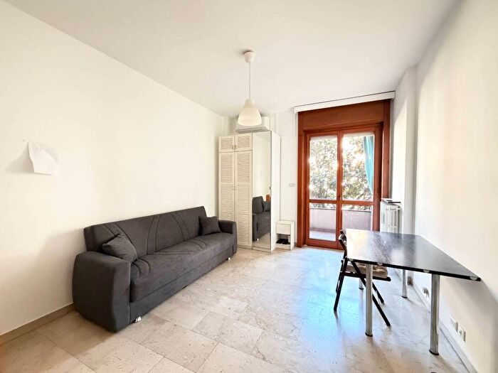 Appartamento monolocale in affitto in Via Melzo, Porta Venezia, Milano