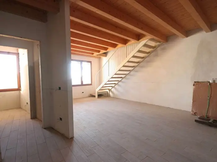 Appartamento quadrilocale in vendita in via gozzi, Toscolano Maderno, ToscolanoMaderno