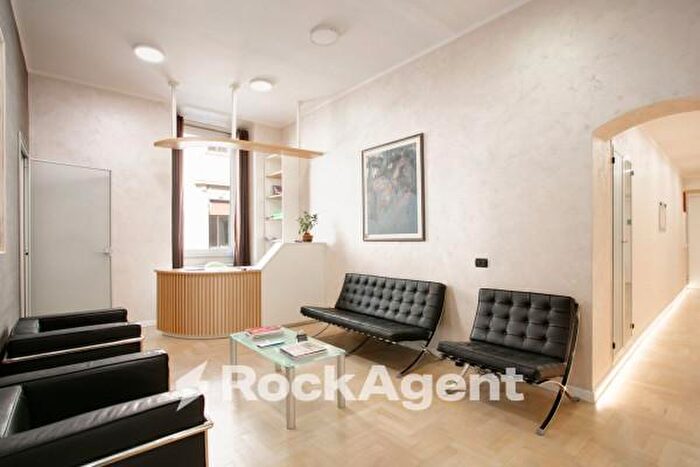 Appartamento quadrilocale in vendita in Via Luciano Manara, Roma