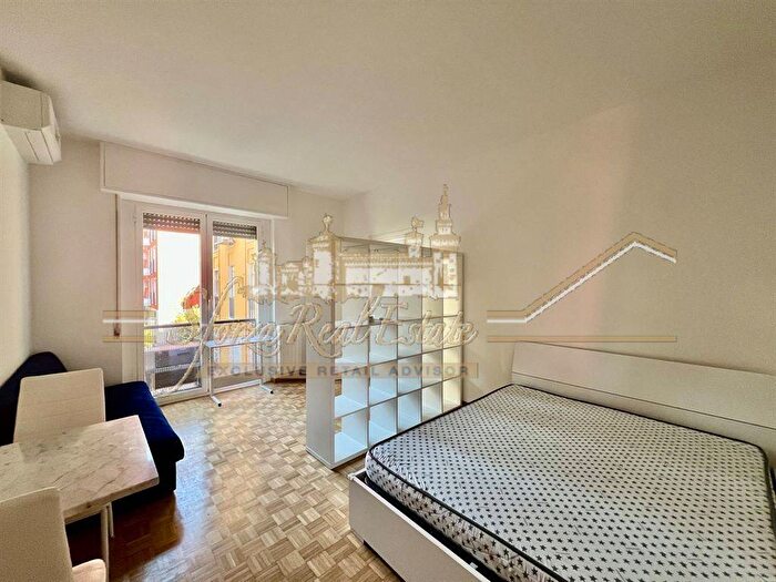 Appartamento bilocale in affitto in Via Maffei, Montenero, Milano