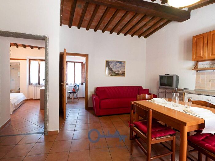 Appartamento trilocale in affitto in Via del Ponte alle Mosse, Porta al Prato San Jacopino, Firenze