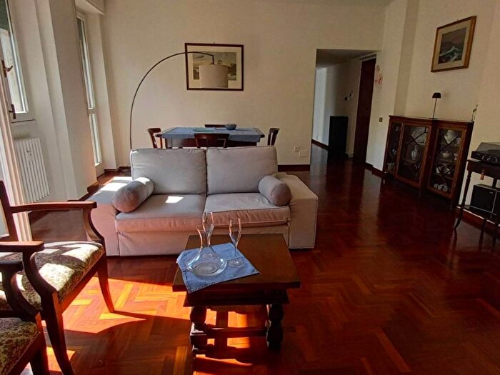 Appartamento trilocale in affitto in Via Giovanni Cimabue, Monte Stella, Milano