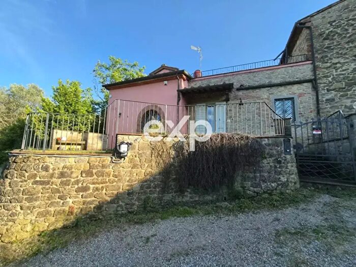 Casa con 6 locali in vendita in Località Poggiola, Arezzo