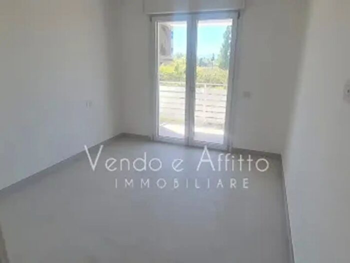 Appartamento trilocale in vendita in Montenero Di Bisaccia