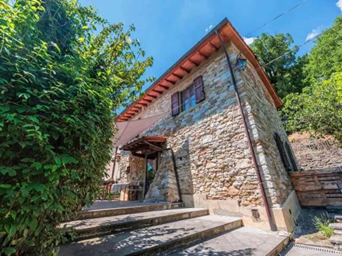 Casa con 5 locali in vendita in Via Marco da Galliano, Vicchio