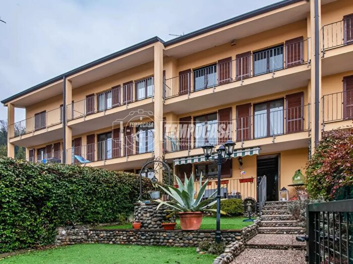 Casa quadrilocale in vendita in Via della Libertà, Como