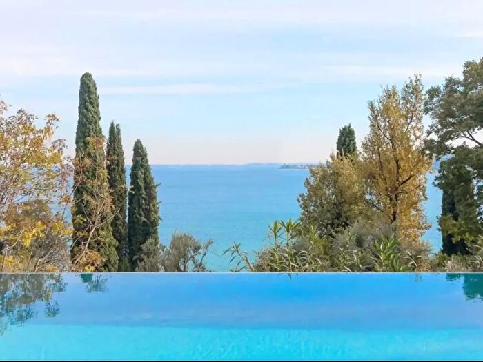 Casa con 8 locali in vendita in Via Cavour, Padenghe Sul Garda