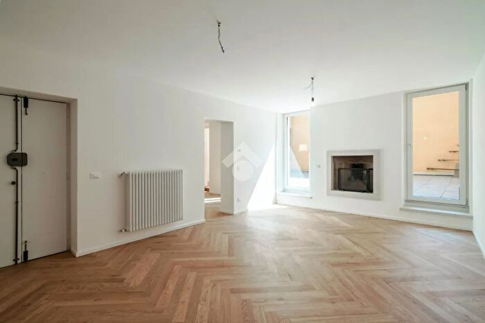 Appartamento quadrilocale in vendita in Via X Giornate, Brescia