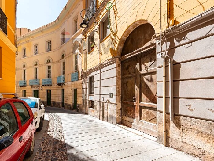Appartamento monolocale in affitto in Via dei Genovesi, Cagliari