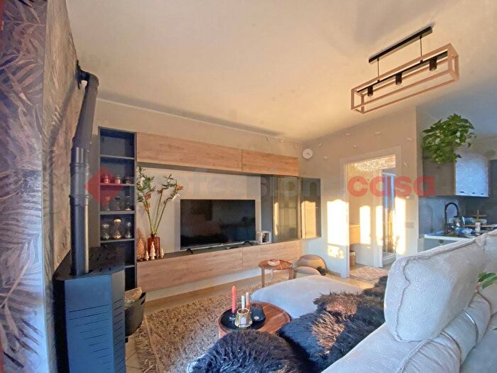 Casa trilocale in affitto in Via beati, Castelletto Sopra Ticino