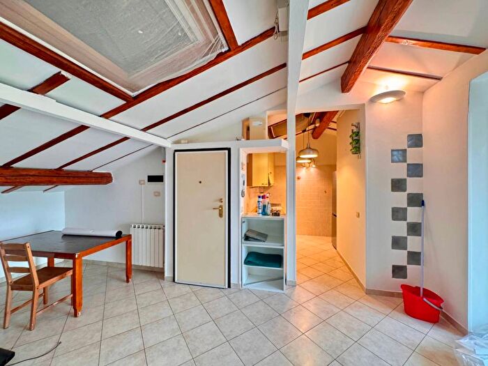 Appartamento trilocale in affitto in Via Giulio Caccini, Careggi Rifredi Dalmazia, Firenze