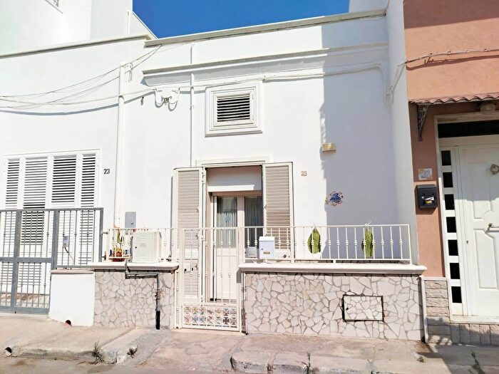 Appartamento trilocale in vendita in Via Respighi Porto Cesareo, Porto Cesareo