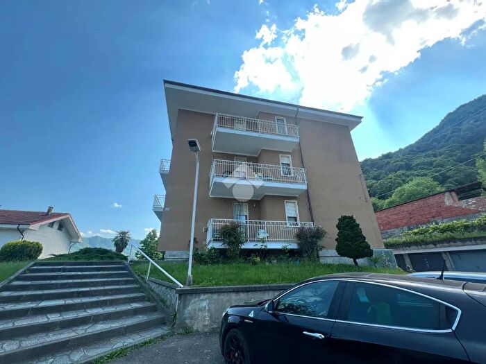 Appartamento trilocale in vendita in Via Santa Croce, Revello