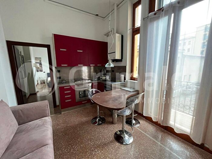 Appartamento bilocale in affitto in Corso del Popolo, Stazione, Padova