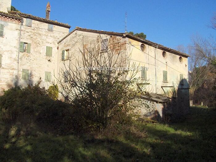 Casa in vendita in Mondaino