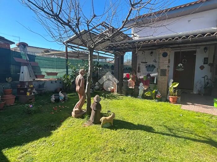 Appartamento trilocale in vendita in Via John Fitzgerald Kennedy, Marino