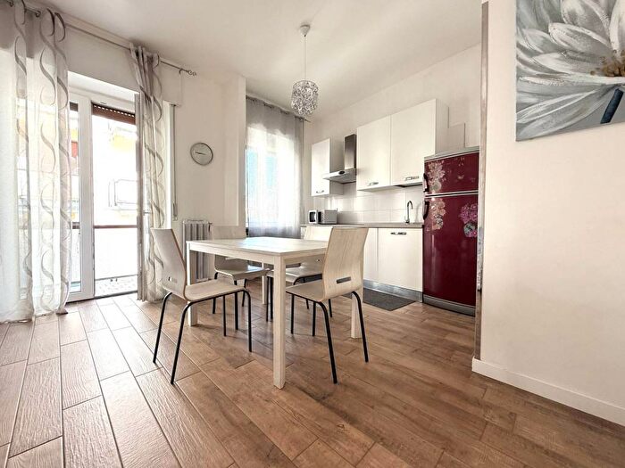 Appartamento bilocale in affitto in Centro, Arona