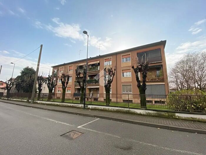 Appartamento trilocale in vendita in Via Alcide De Gasperi, Trezzo SullAdda