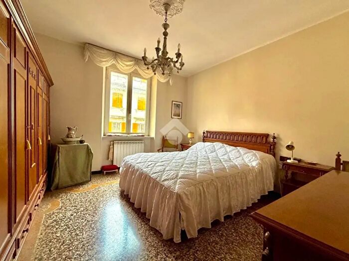 Appartamento quadrilocale in affitto in Via Giovanni Tommaso Invrea, Genova