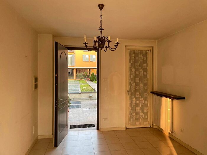 Appartamento bilocale in affitto in Centro, Bernareggio
