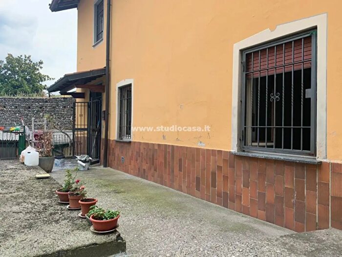 Casa trilocale in vendita in Via Castello, Ghisalba