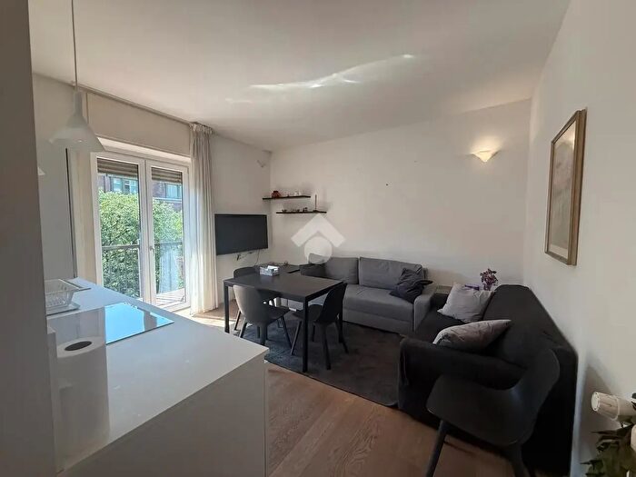 Appartamento trilocale in affitto in Via Giuseppe Ponzio, Milano