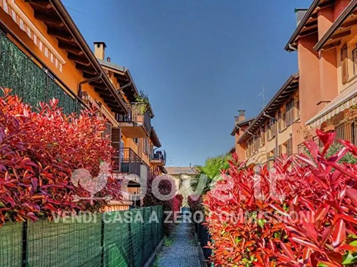 Appartamento trilocale in vendita in Via Antonio Gramsci, Mozzate