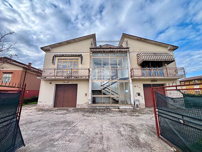 Casa con 5 locali in vendita in Via Almerini, Legnago