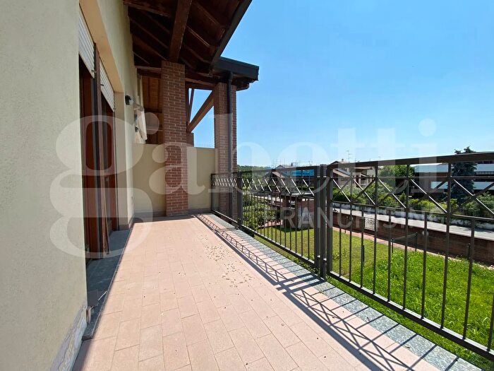 Appartamento bilocale in vendita in Via Europa, Turbigo