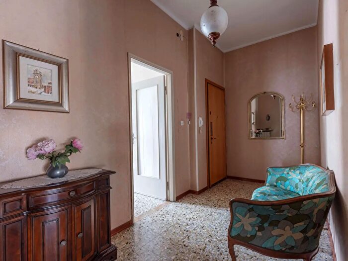 Appartamento trilocale in vendita in Mantova