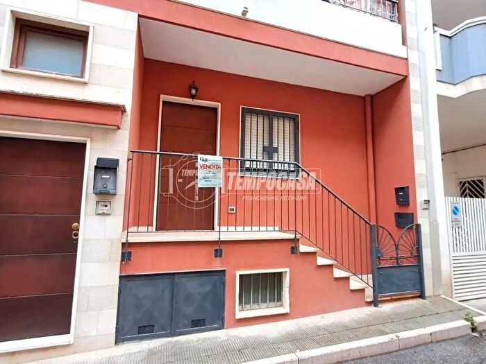 Casa trilocale in vendita in Via Duca delle Puglie, Adelfia