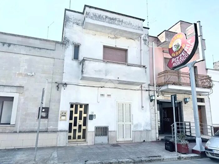 Casa quadrilocale in vendita in Via per Uggiano, Manduria