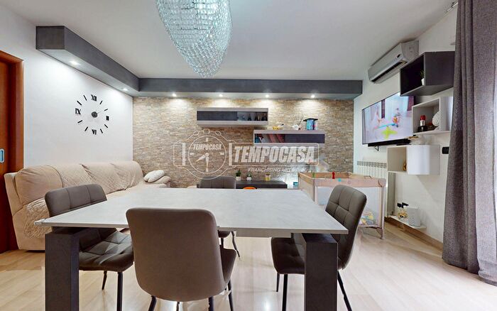 Appartamento trilocale in vendita in Via Monopoli, Conversano