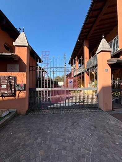 Appartamento trilocale in affitto in Via San Martino, Castegnato