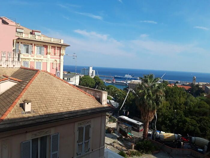 Appartamento in affitto in Savona