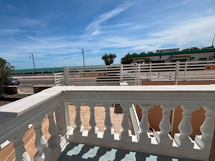 Casa con 5 locali in affitto in Lungomare Nazario Sauro, Centro, Minturno