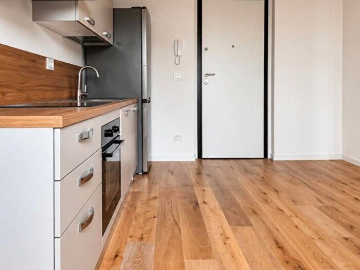 Appartamento bilocale in affitto in Via Alfonso Capecelatro, San Siro, Milano