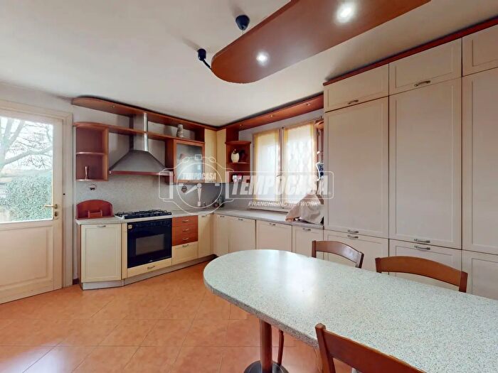 Casa trilocale in vendita in Via Cantone, Reggiolo