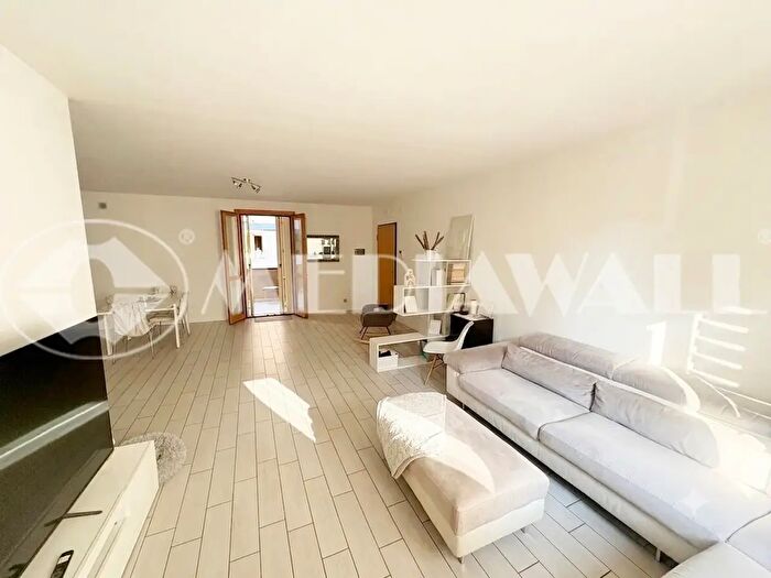 Appartamento con 7 locali in vendita in Via Roma a, Maniago
