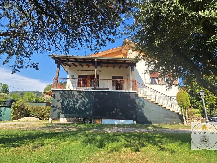 Casa quadrilocale in vendita in Via Cà Mariani, Vo'