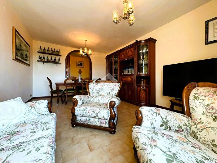 Appartamento quadrilocale in vendita in Largo Fiorentini, Cisterna Di Latina