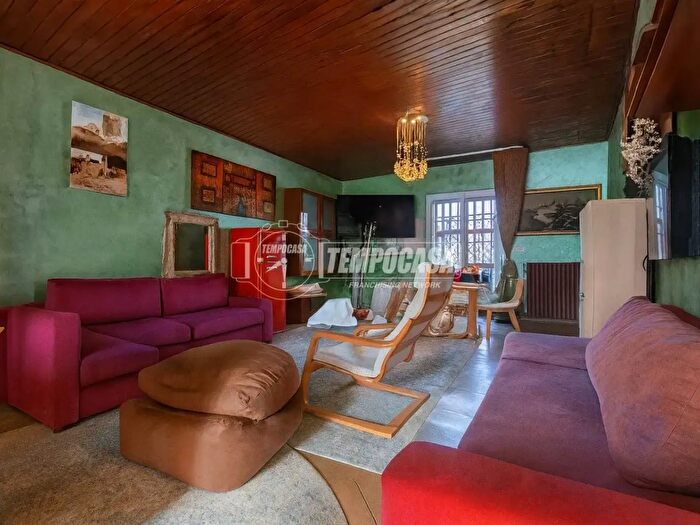 Appartamento quadrilocale in vendita in Via Salvatore Quasimodo, Acquaviva Delle Fonti