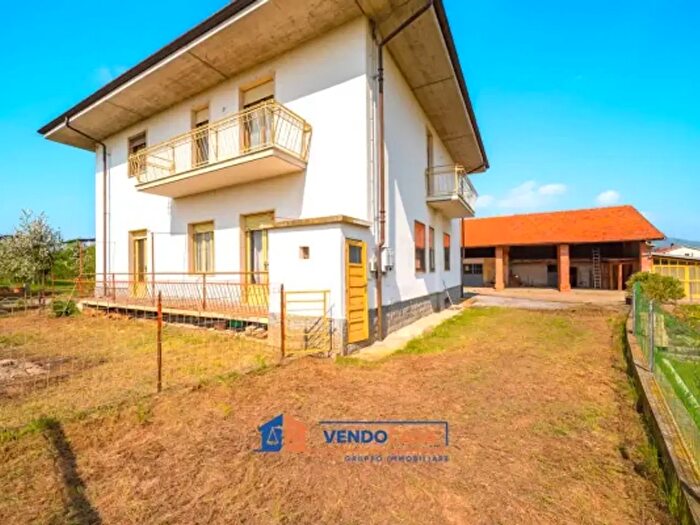 Case in Vendita e in Affitto - 3