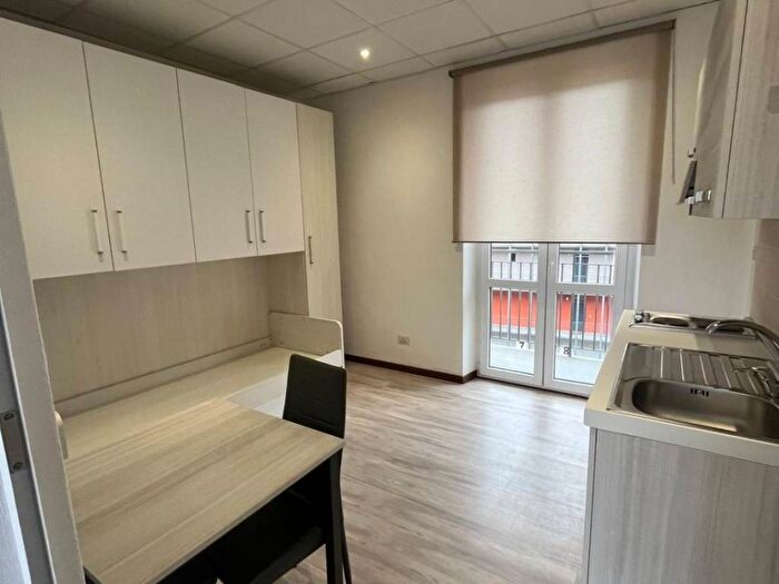 Appartamento monolocale in affitto in Via Gianfrancesco Fiochetto, Aurora, Torino