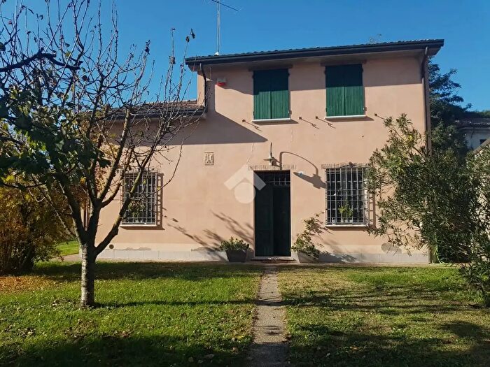 Casa con 5 locali in vendita in Via Vecchio Ragone, Ravenna