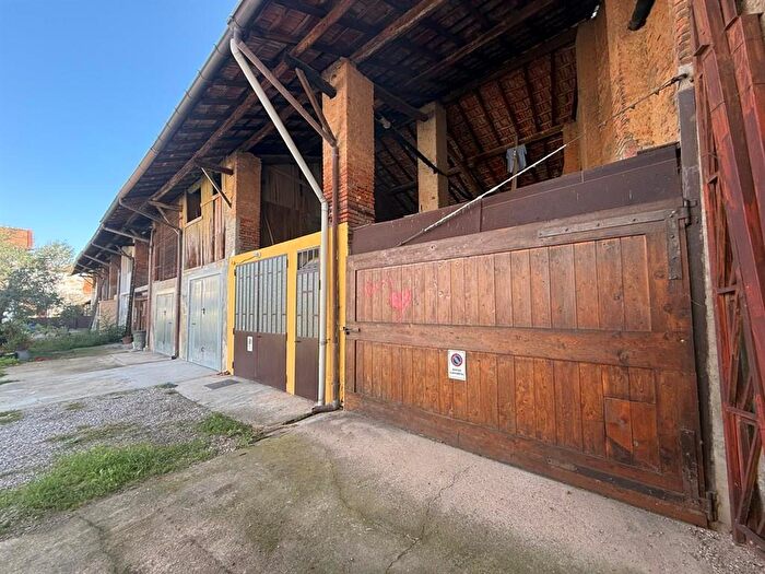 Casa monolocale in vendita in Via, Vittuone