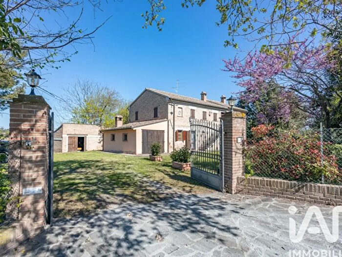 Casa con 8 locali in vendita in Via Pieve dOrzuolo, Monte San Vito