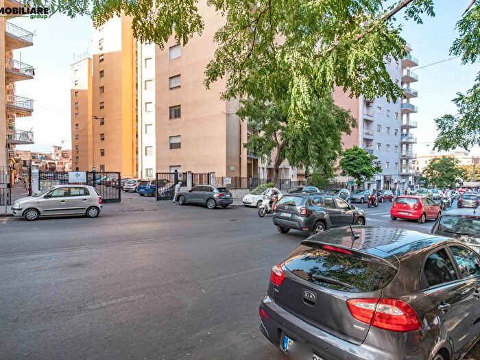 Appartamento trilocale in vendita in Viale Mario Rapisardi, Catania