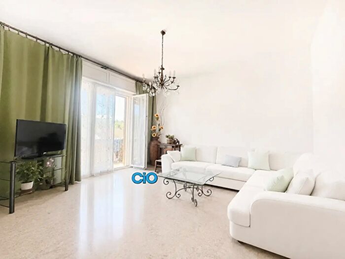 Appartamento con 5 locali in vendita in San Benedetto Val Di Sambro