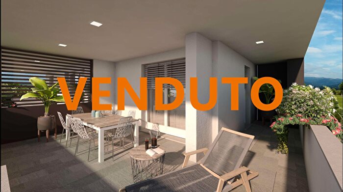 Appartamento trilocale in vendita in Via Toscana, Monza